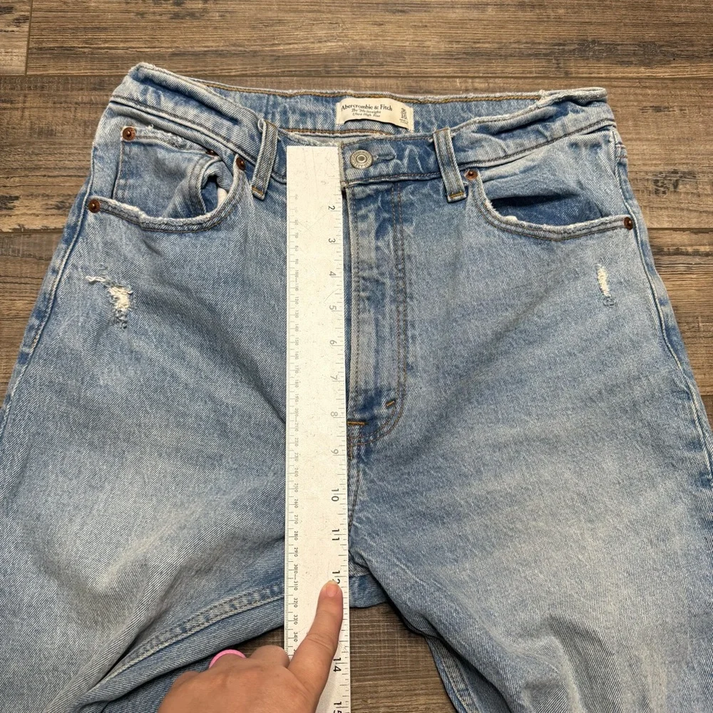 Abercrombie & Fitch The 90's Straight Ultra High-Rise Denim Jeans - Picture 11 of 13